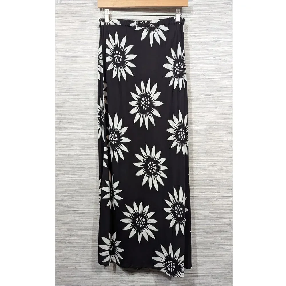 Surya Vintage Maxi Skirt With Floral / Size-Medium